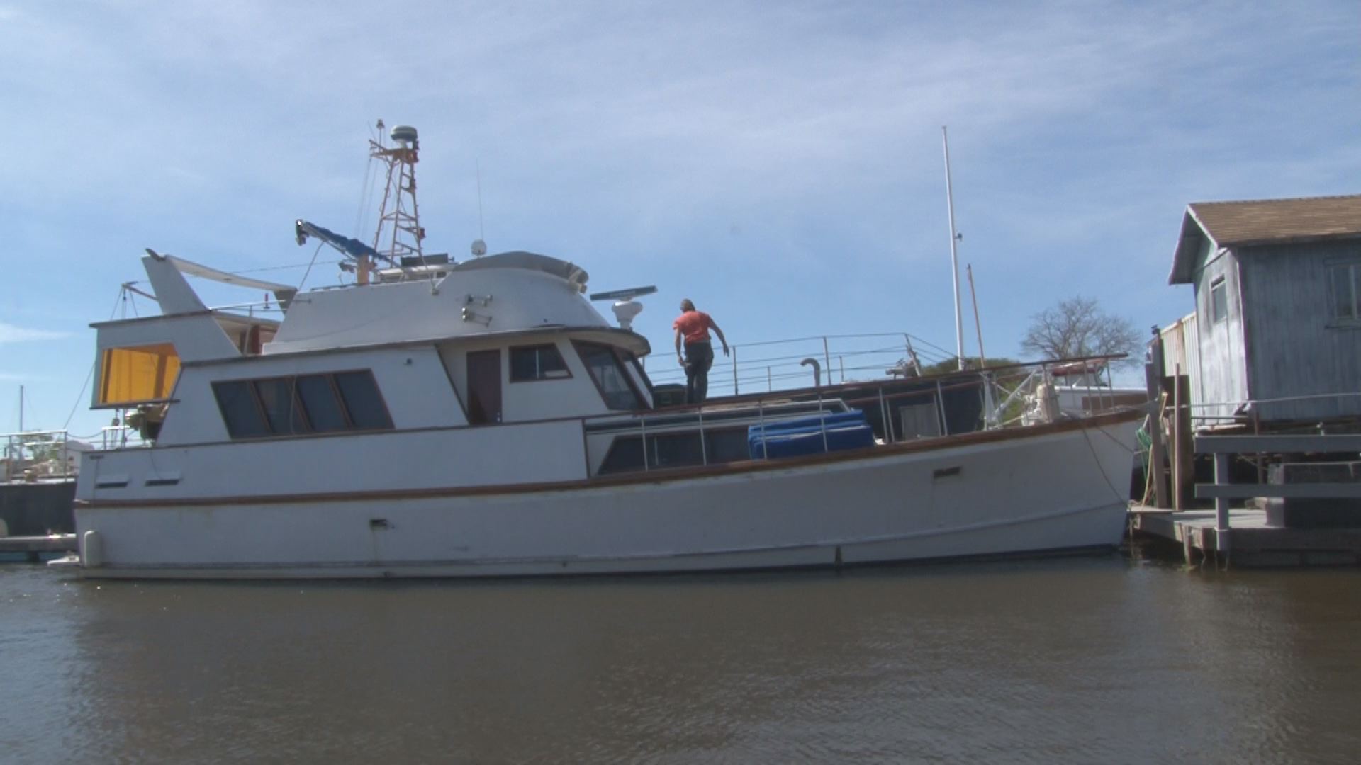 Is living on a boat cheaper than living in a home?